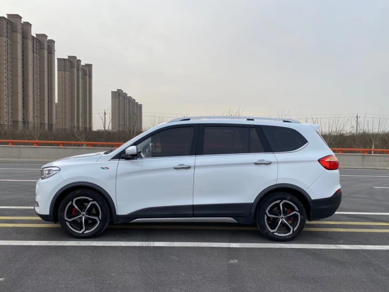 衡水18年SWM斯威汽車X72