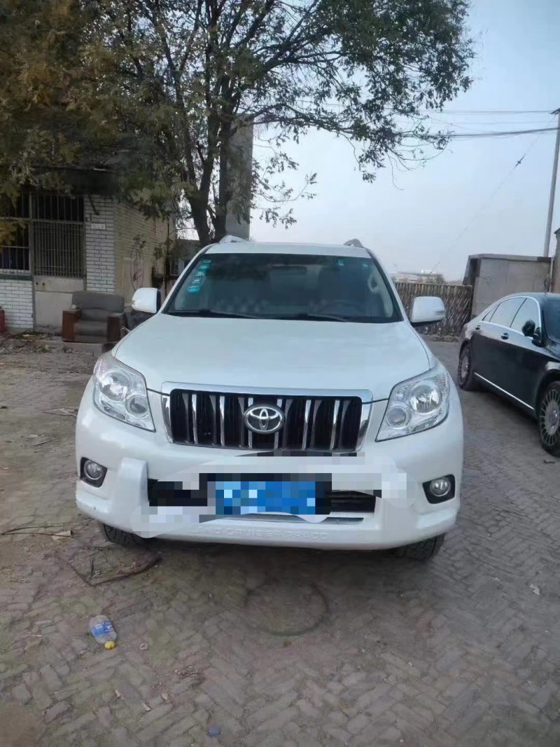 保定13年丰田普拉多2