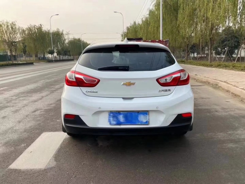 济南18年雪佛兰科鲁兹5