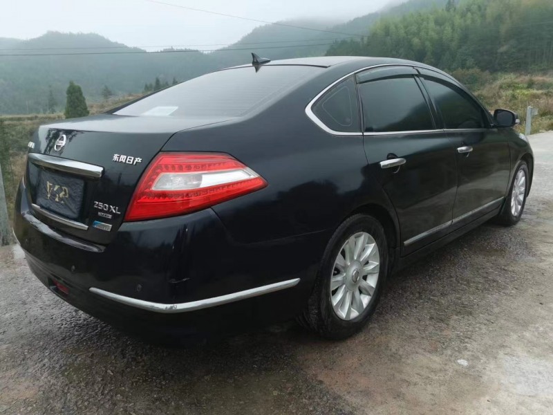 寧波09年日產天籟1