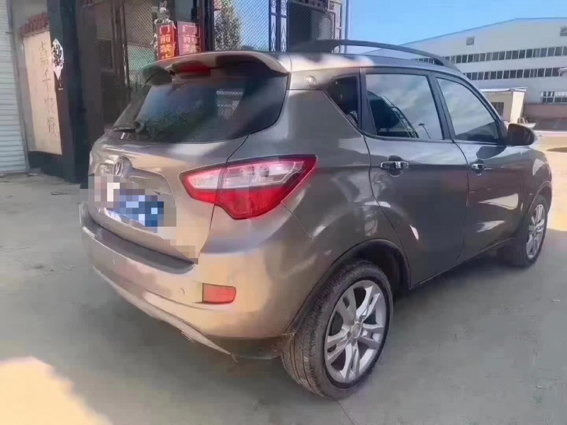 保定14年长安汽车长安CS356