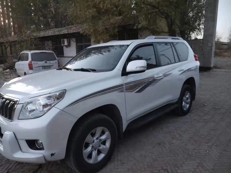 保定13年丰田普拉多2
