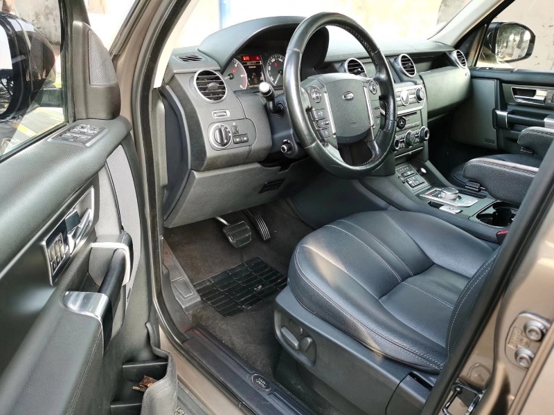 广州15年路虎发现45