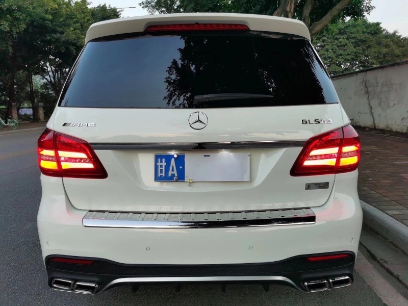 广州17年奔驰GLS7