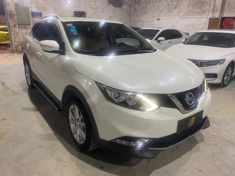 广州16年日产逍客1