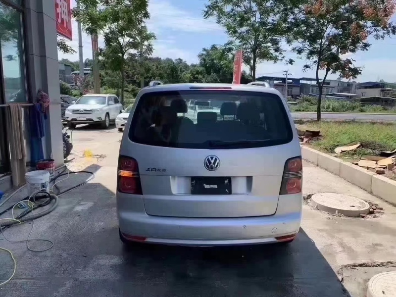 成都13年大众途安2