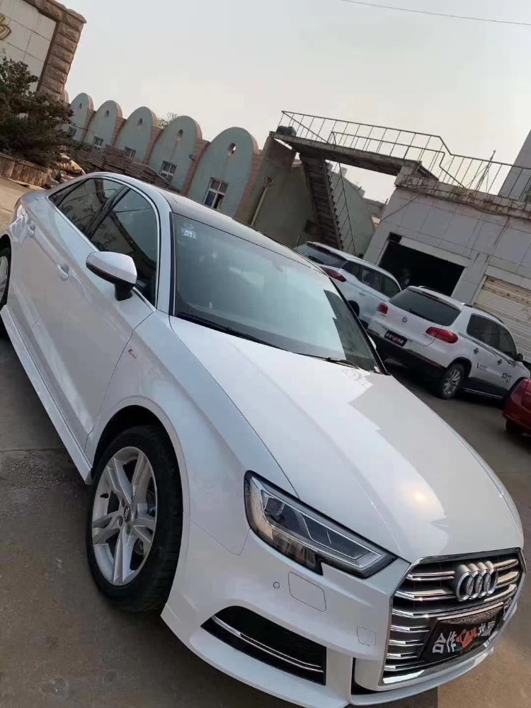 青岛20年奥迪A33