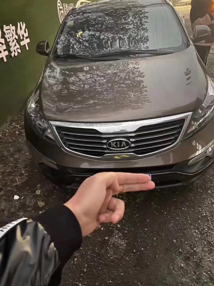 北京14年起亚智跑1