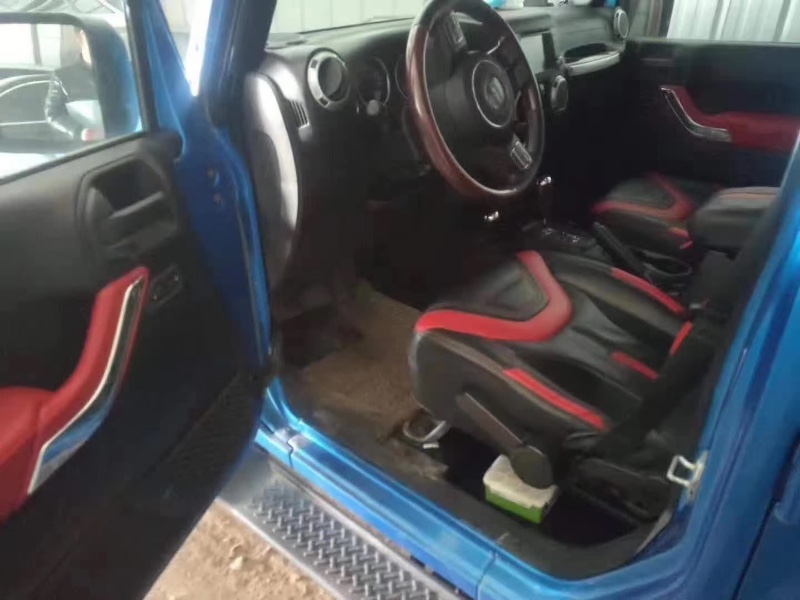 武汉16年Jeep牧马人3