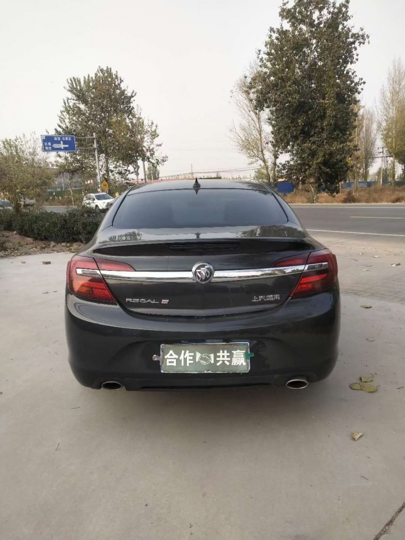 邢台16年别克君威8