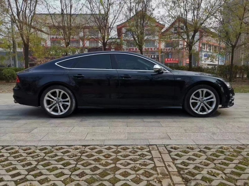 潍坊14年奥迪S73