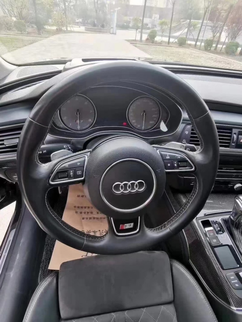 潍坊14年奥迪S77