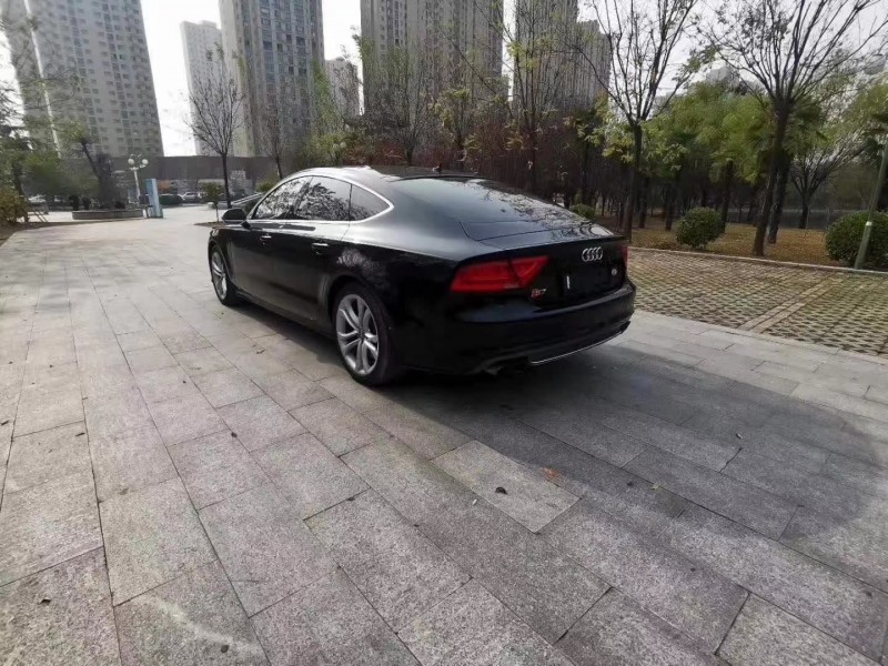 潍坊14年奥迪S78