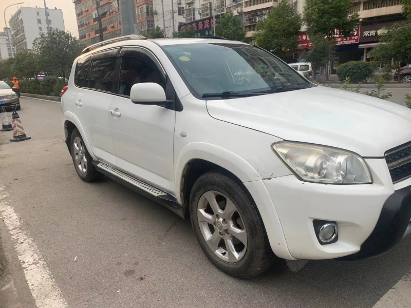 黃石10年豐田RAV46