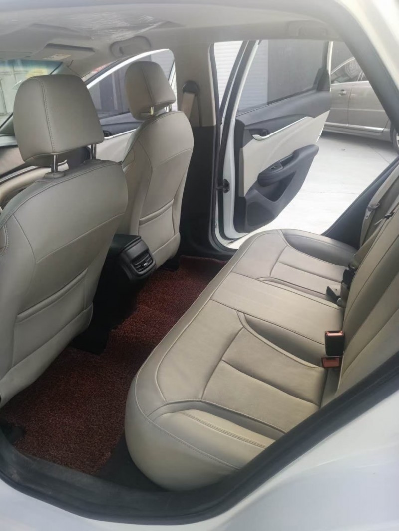 邢台18年别克英朗4