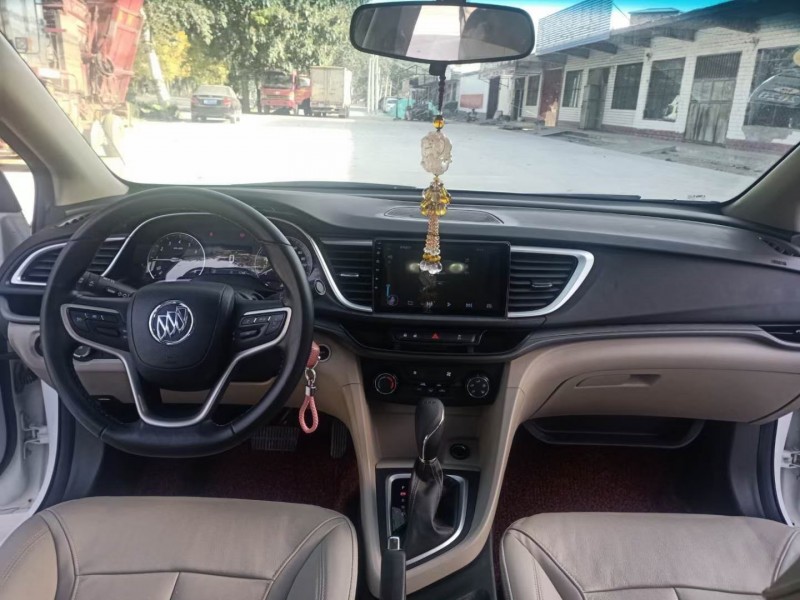 邢台18年别克英朗2