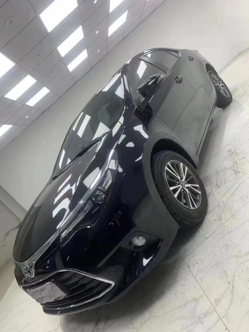 成都16年丰田雷凌8