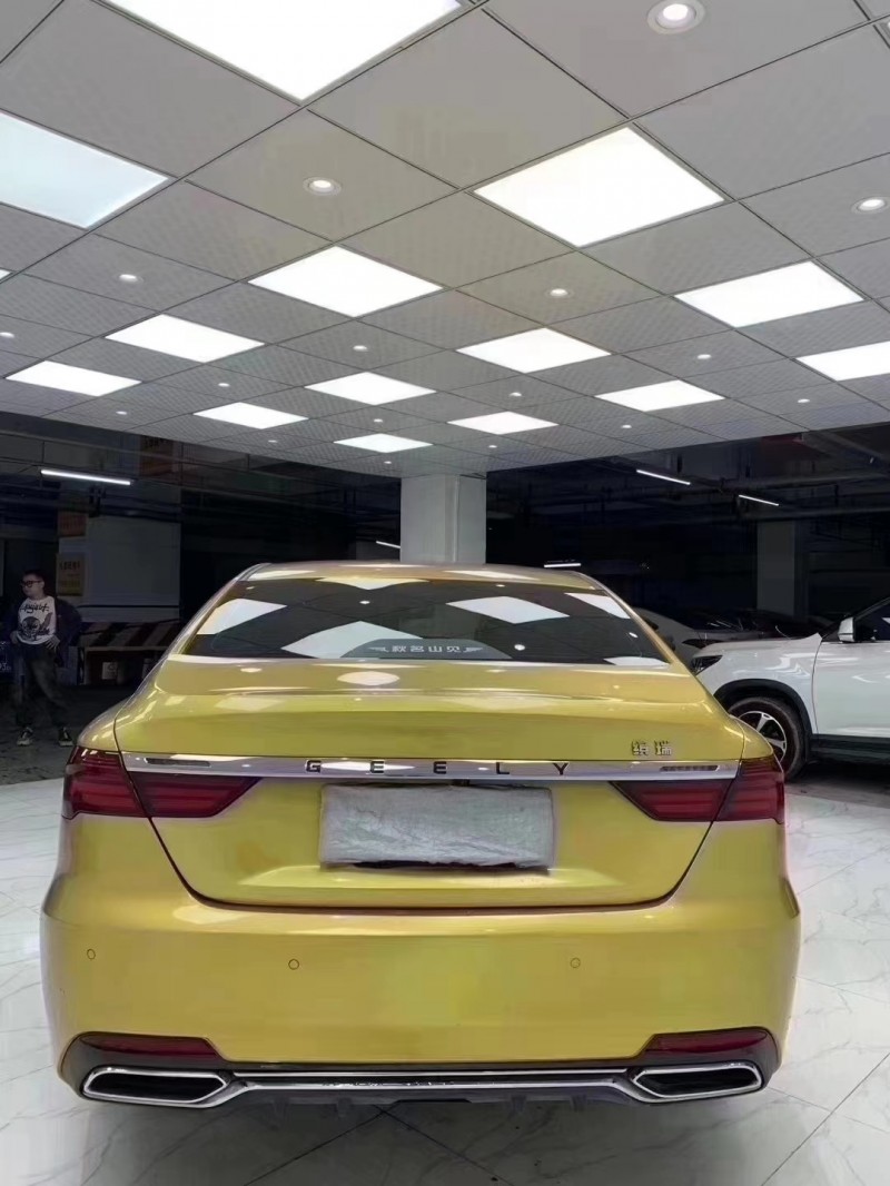 成都19年吉利宾瑞5