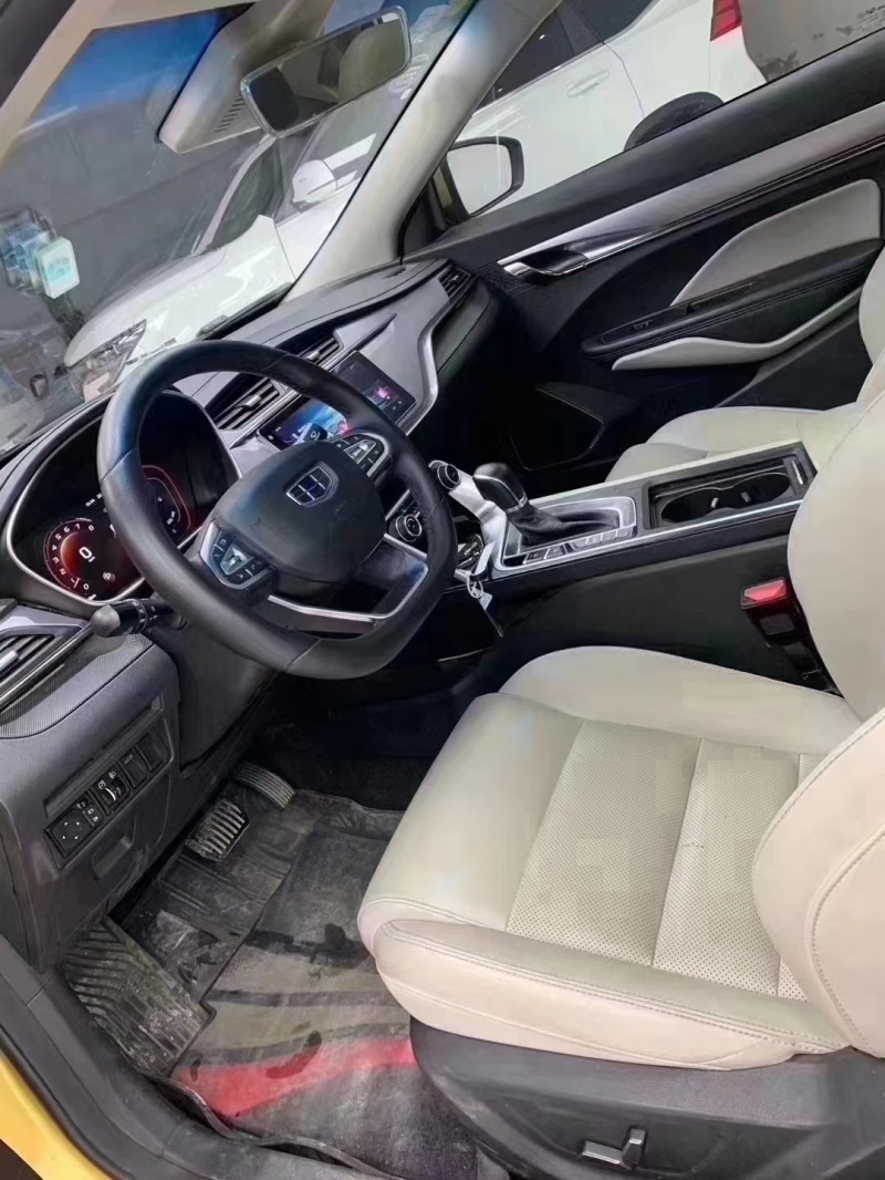 成都19年吉利宾瑞4