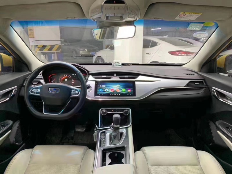 成都19年吉利宾瑞7