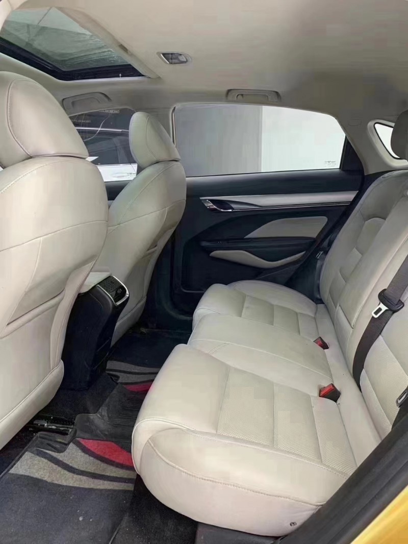 成都19年吉利宾瑞9