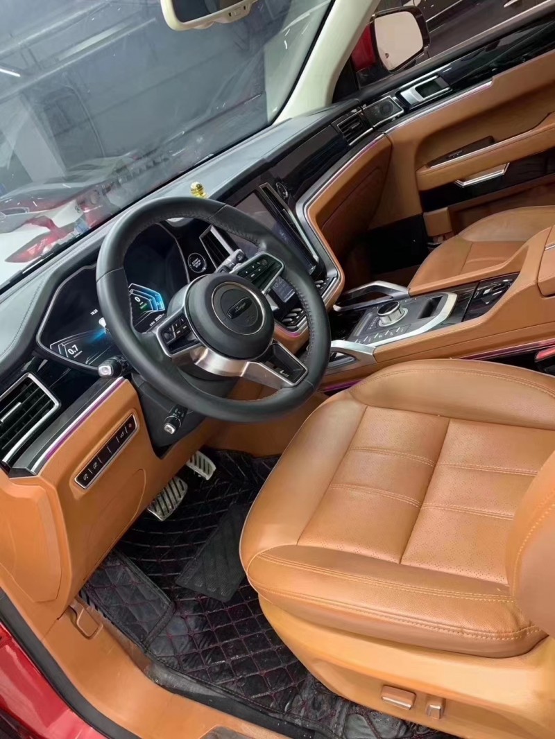 成都18年众泰T7004