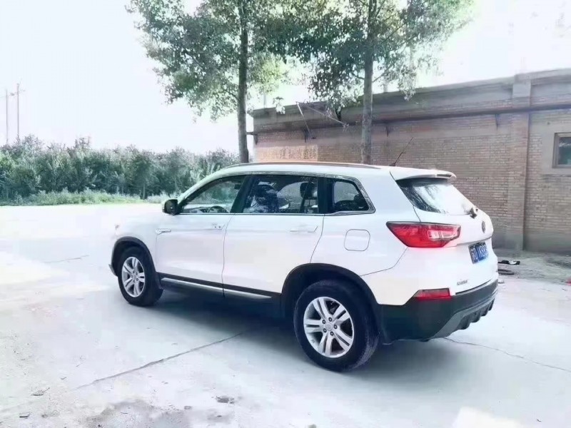 保定15年长安汽车长安CS754