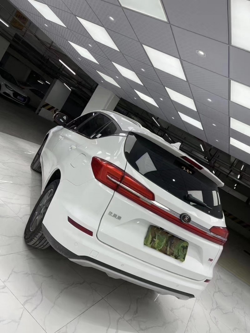 成都19年比亚迪宋4