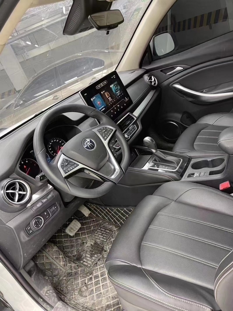 成都19年比亚迪宋6