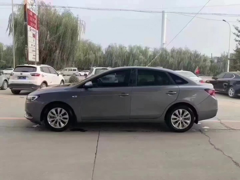 保定18年别克英朗GT3