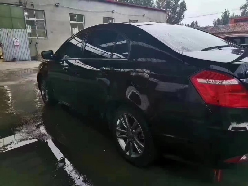 保定17年吉利帝豪3