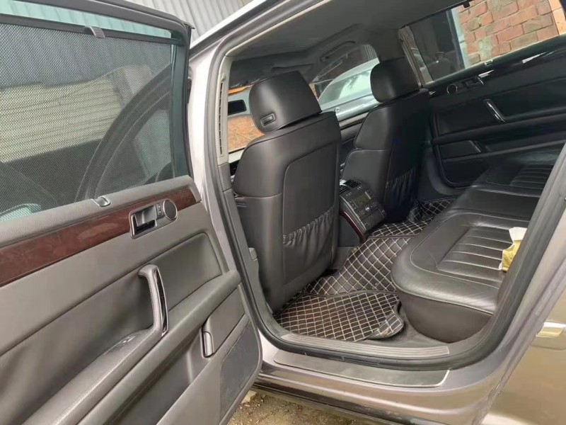 成都09年大众辉腾4