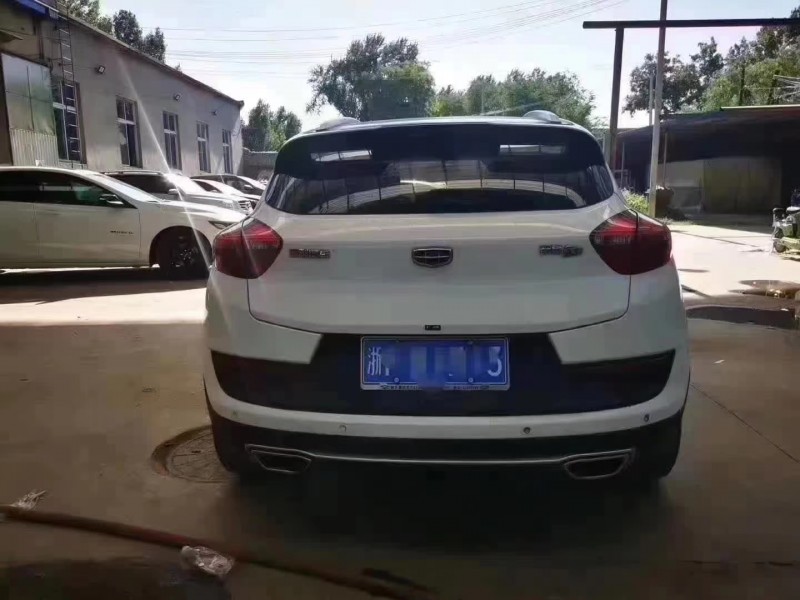 保定18年吉利帝豪GS3