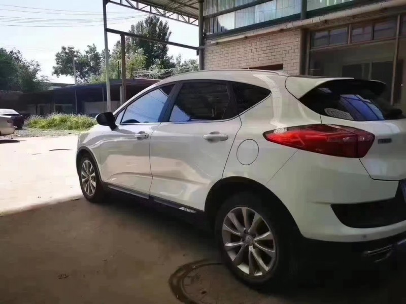 保定18年吉利帝豪GS4