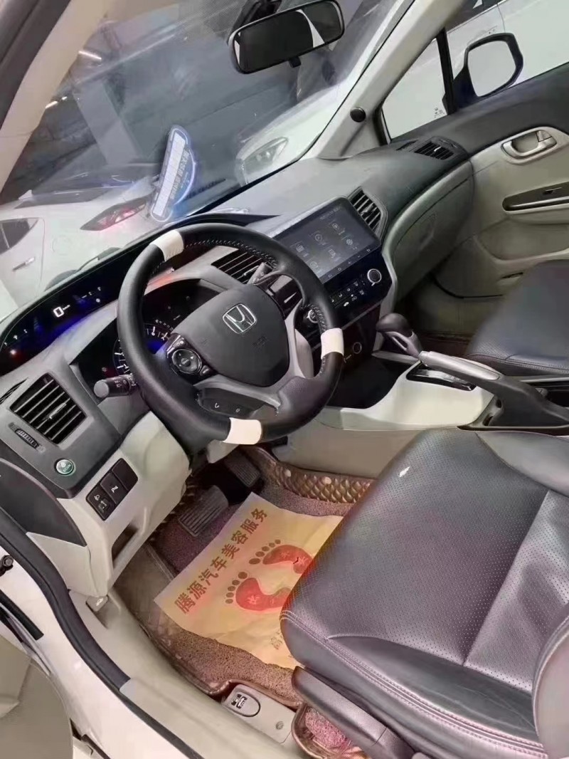 成都16年本田思域4