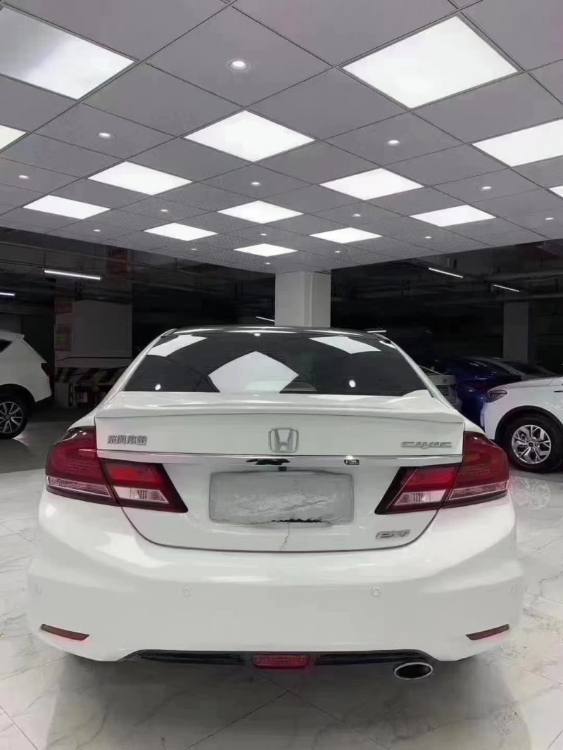 成都16年本田思域5