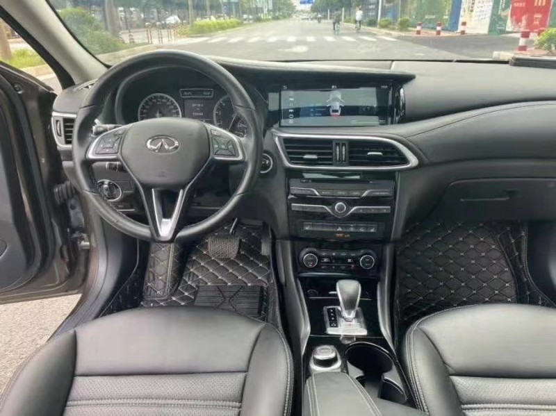 太原18年英菲尼迪QX303