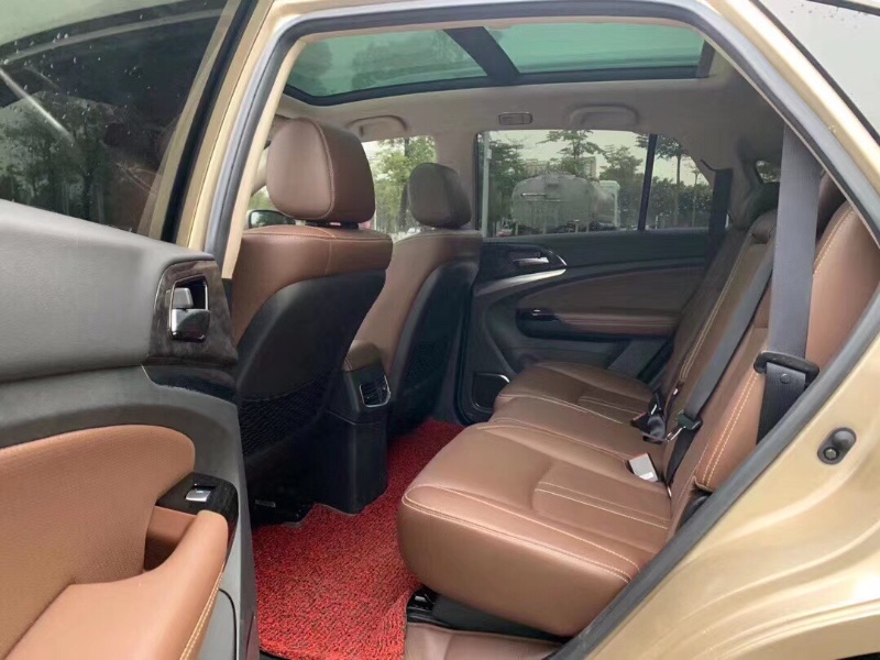 东莞17年比亚迪唐5