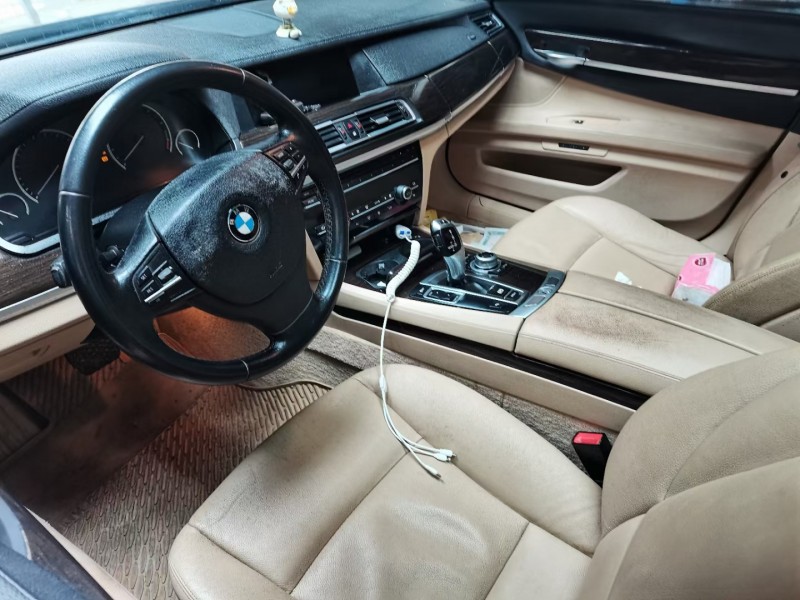 北京11年宝马7系4