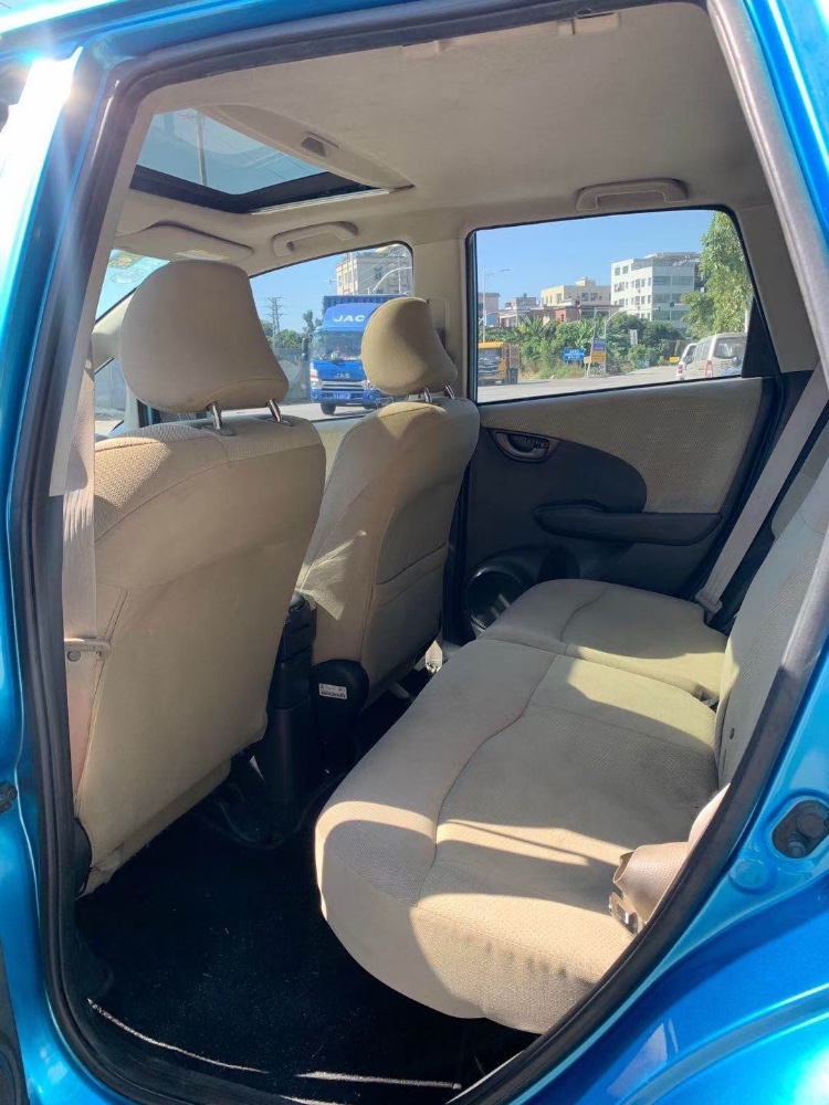 广州13年本田飞度5