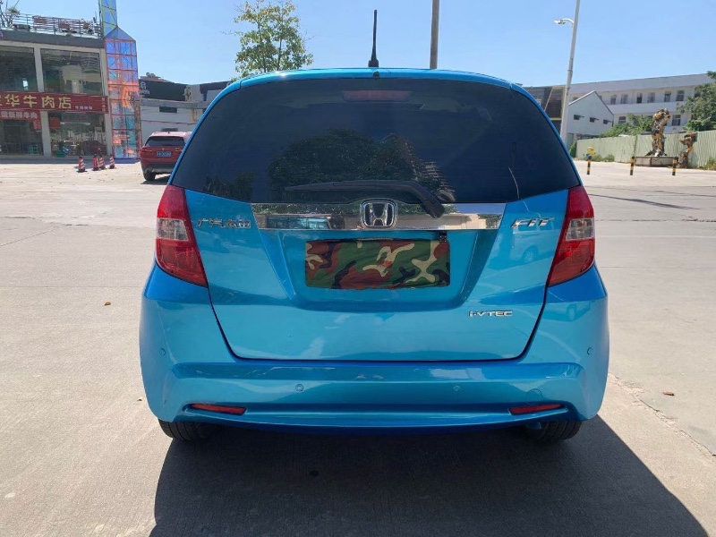 广州13年本田飞度3