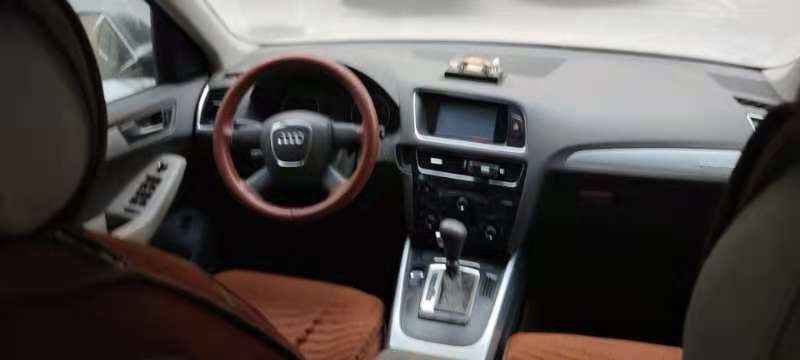 广州10年奥迪Q54