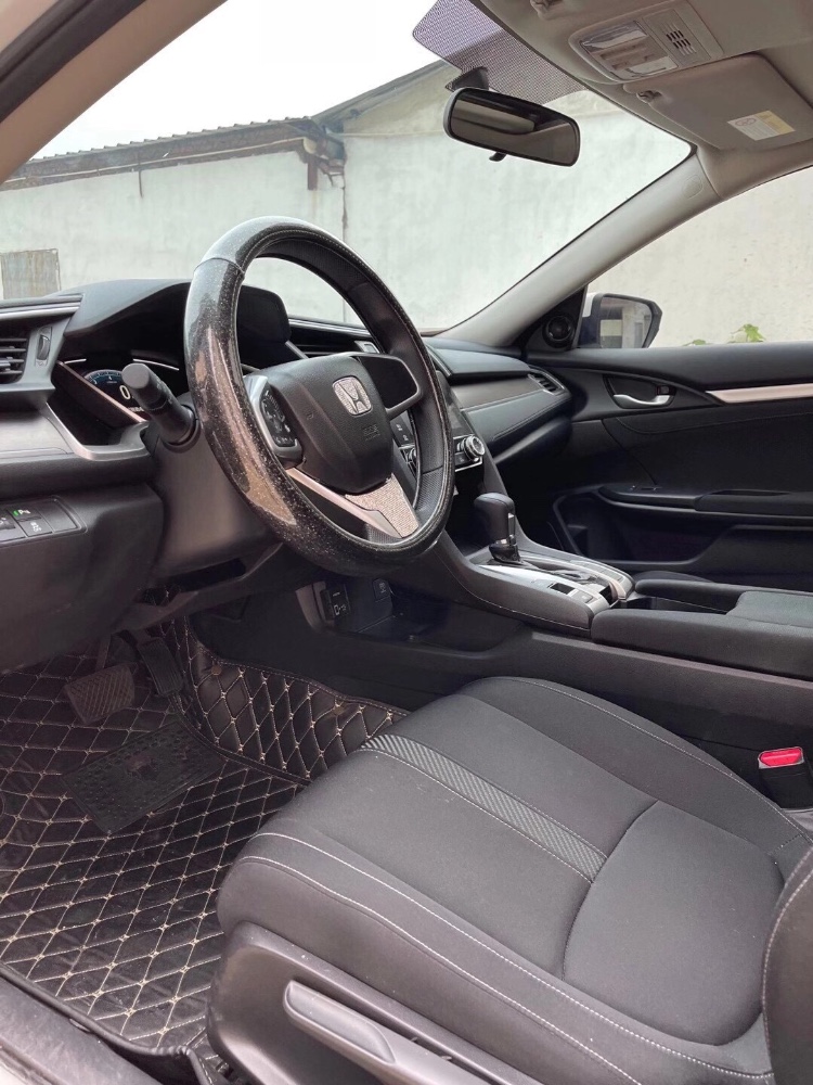 江门19年本田思域2