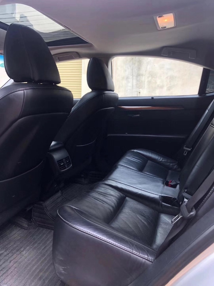 江门13年雷克萨斯ES5