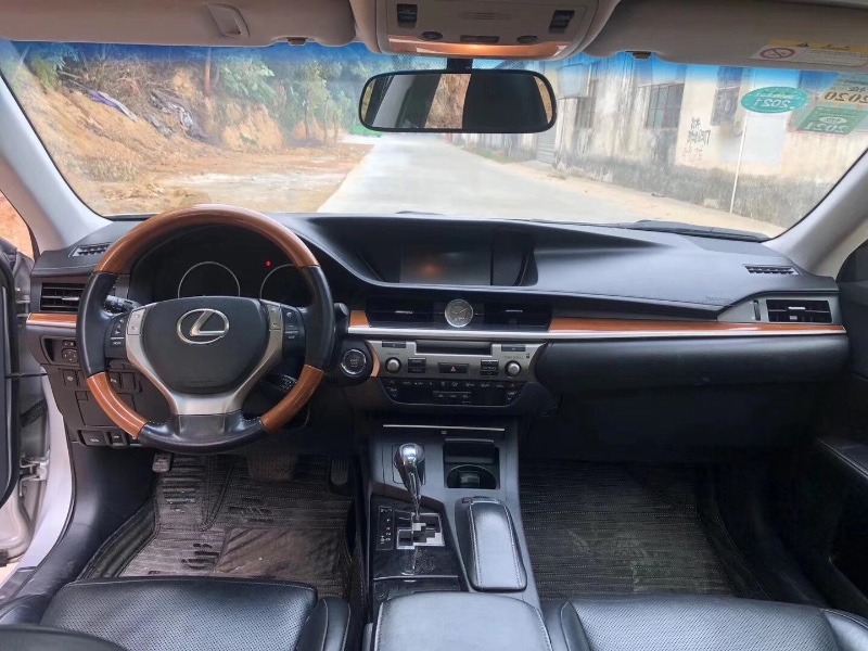 江门13年雷克萨斯ES6