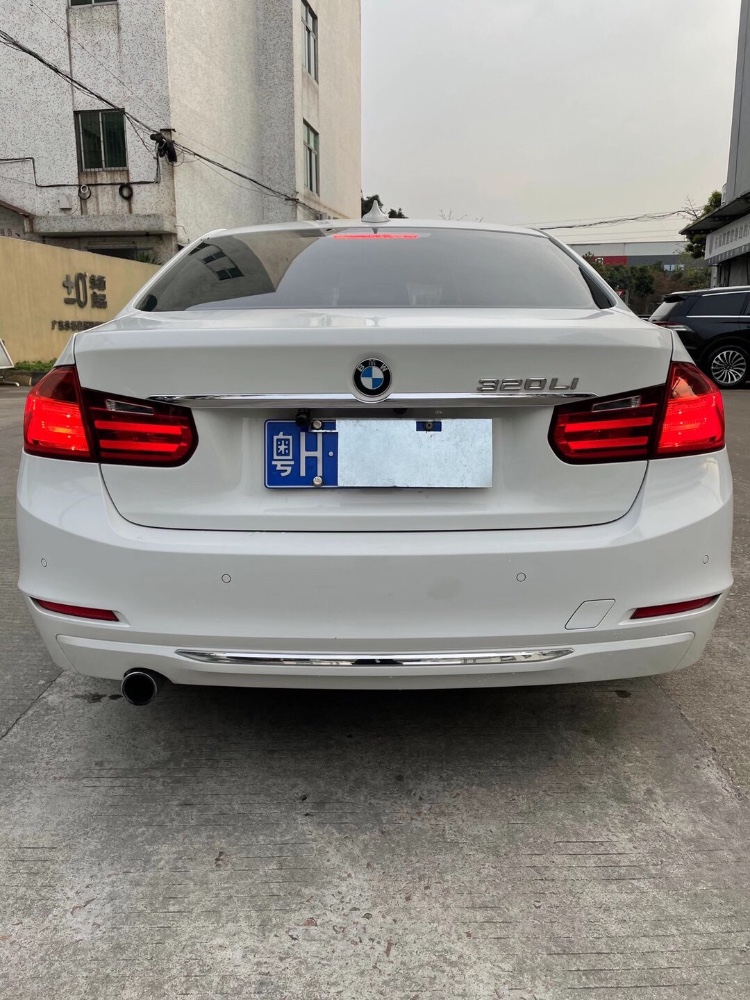 中山15年宝马3系4