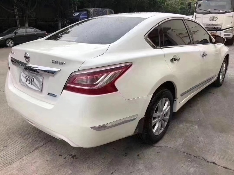 广州15年日产天籁2