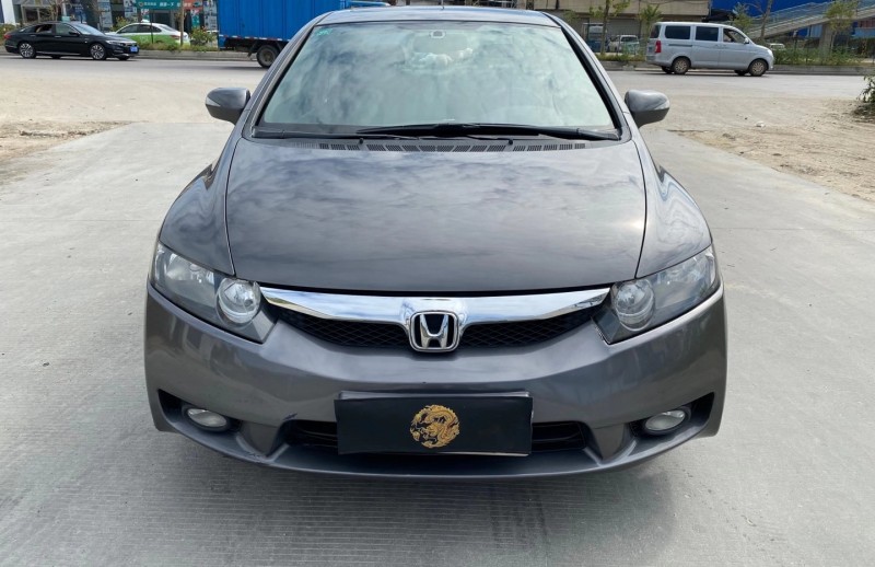 广州11年本田思域2