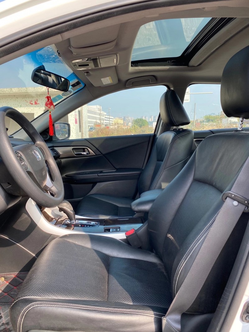 广州16年本田雅阁4