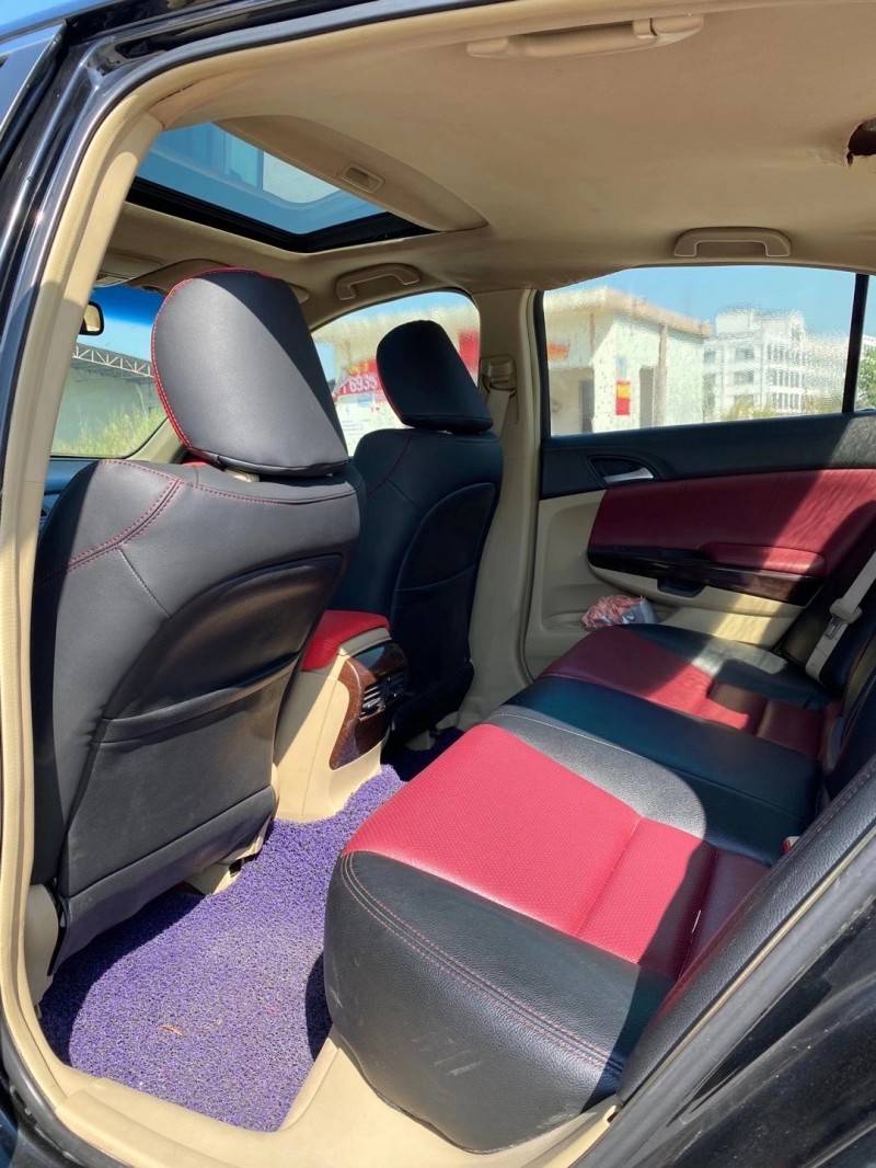 广州13年本田雅阁6